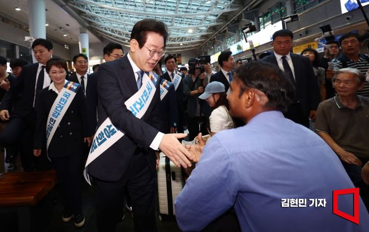 한동훈·이재명, 추석 맞이 귀성 인사…與"모두의 힘" 野"민생회복"