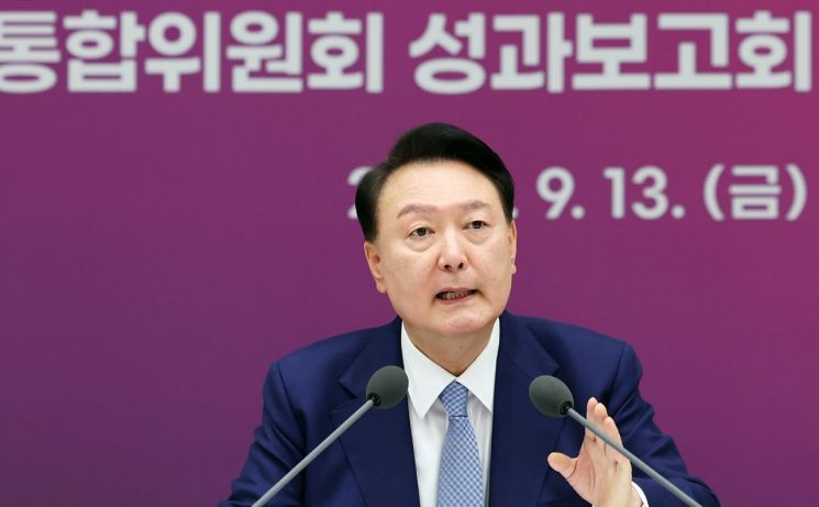 尹, 24일 국민의힘 지도부 초청 만찬…의료개혁 논의 