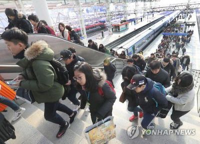 '명절 피켓팅' 성공 했는데 기차는 텅텅…"취소 수수료 인상하자" 주장