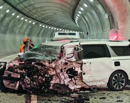 '영월 터널 역주행' 가해 운전자 알고보니…해병대 부사관이었다