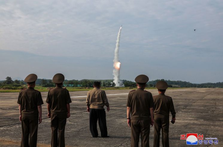 추석 내내 도발한 북한, 美 대선 앞두고 '몸값 올리기'