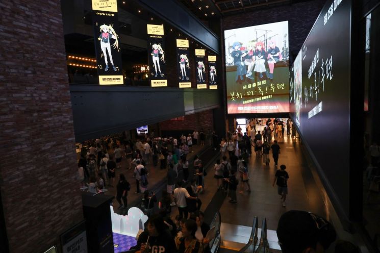 무혈 입성 '베테랑2' 흥행몰이...극장가 '추석 특수' 제대로 누렸다