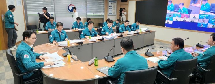 여주 한우농장 '럼피스킨 양성'…인접지역 긴급백신 접종·전국 일제소독