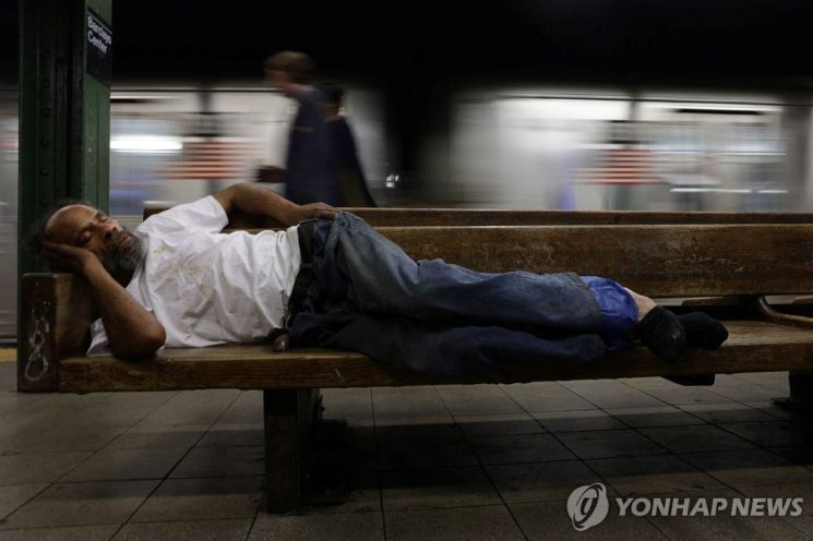 美 노숙자수 역대 최다기록 깨나...이민자 폭증·주거비 상승