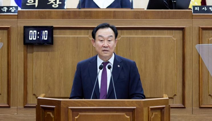 ‘특정인 총선 지지 호소’ … 천영기 통영시장, 공소사실 모두 부인