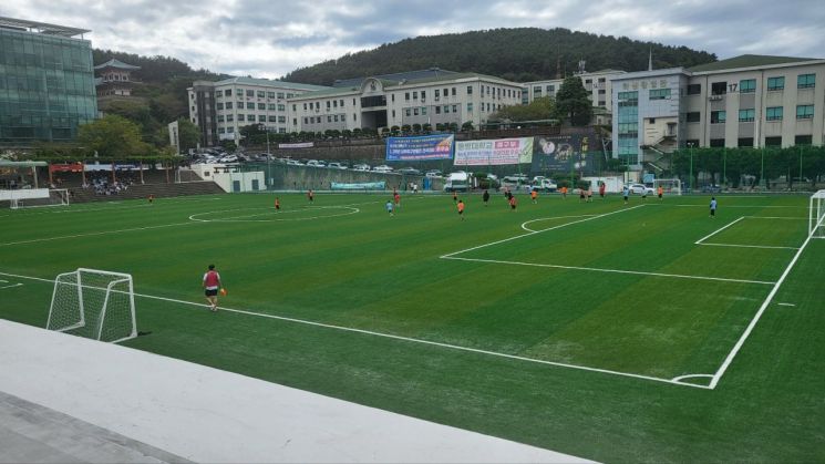 동명대학교, 캠퍼스에 국제 규격 축구장 준공