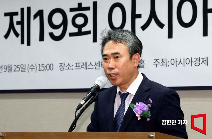 [포토] 축사하는 유창수 부시장