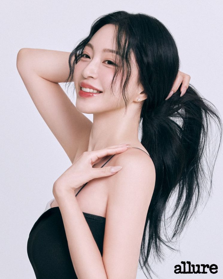 멀츠 에스테틱스, 뮤즈 한예슬과 벨로테로 10주년 기념 화보 공개