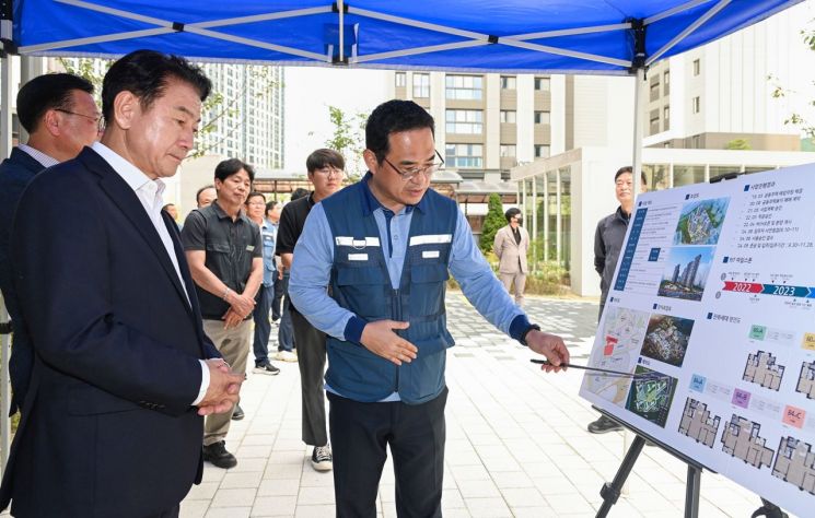 김동근 시장, 복합문화융합단지 내 첫 준공 아파트 현장 방문