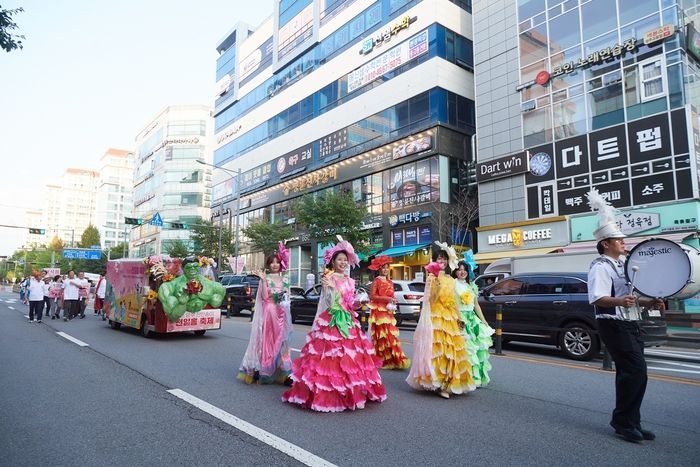 [포토]양주 천만송이 천일홍 축제…화려한 꽃물결 '장관'