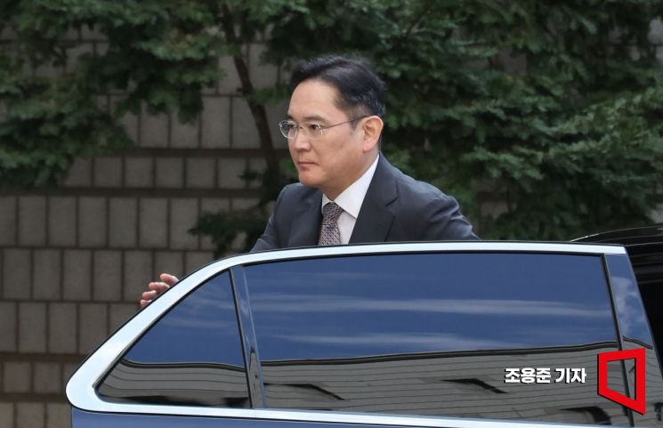 [포토] 항소심 출석하는 이재용 회장