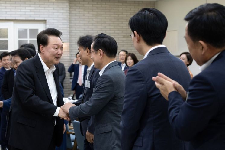 尹 "국익 우선 민생국감…의료개혁 흔들림없이 추진"