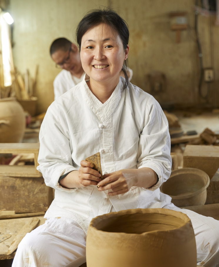 여주시 도예기능장 정영락 작가가 '옹기, 자연을 담다'라는 주제로 전시회를 개최한다. ＜사진=여주시＞