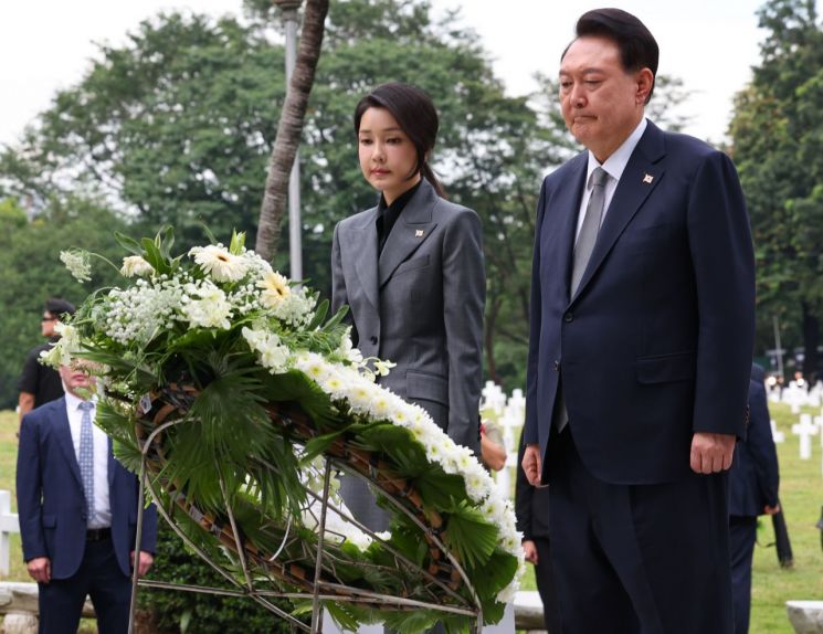 尹대통령, 필리핀 도착…동남아 3국 순방 일정 돌입