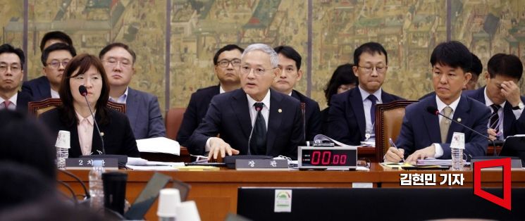 유인촌 장관, 비상계엄 여파로 일본 출장 취소