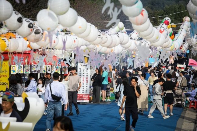 백종원표 '고등어김밥' 통했다…안동축제 148만명 몰려 '역대 최다'