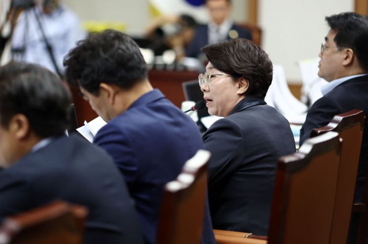 [2024 국감]경찰청장 “문다혜 위험운전치사상 사실관계로 판단할 문제”