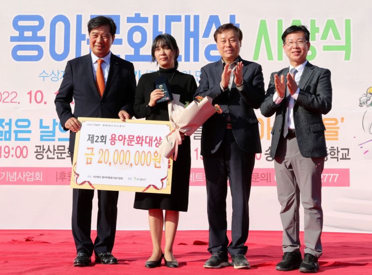박병규 광산구청장, “한강 노벨문학상…광산구 큰 기쁨”