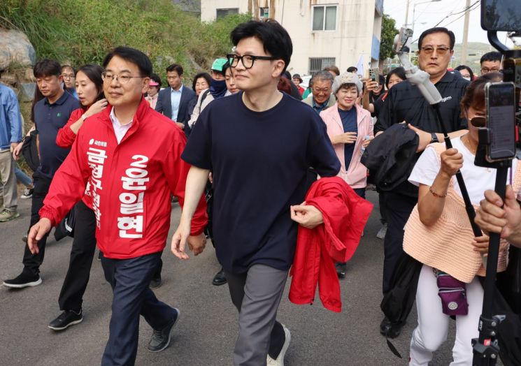 여야, 부산 재보선 총력전…韓"인적 쇄신"·李 "2차 심판"