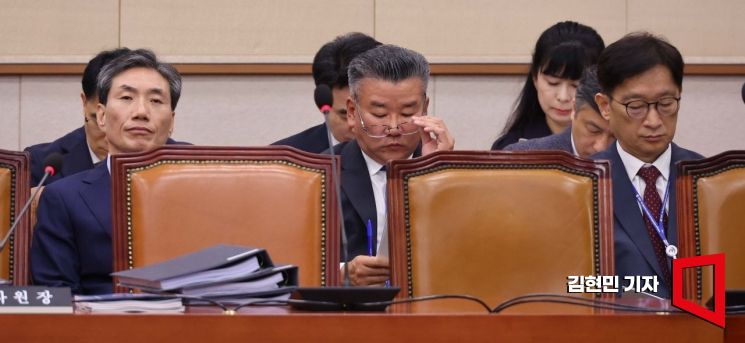 '尹정부 실세' 유병호, 감사원장 퇴임식서 '세상은 요지경' 노래 틀고 "영혼없는 것들" 소동