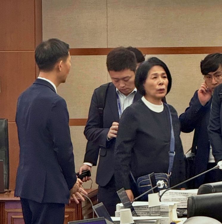 최민희 과방위원장 "차세대 발사체 지재권 공동 소유 불가"