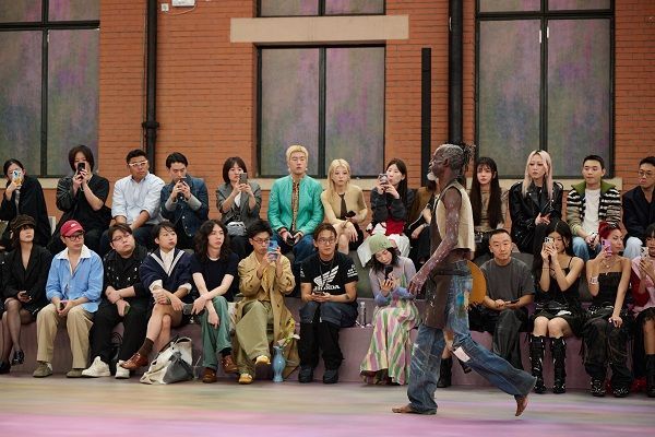 Andersson Bell Successfully Concludes Shanghai Fashion Week Runway Show
