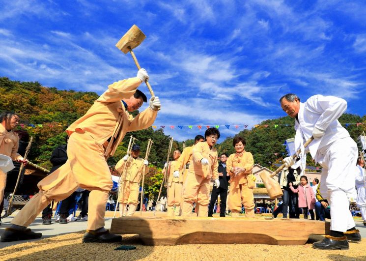 강원특별자치도 인제군 하추리 도리깨 축제 장면.＜사진 제공=인제군청＞