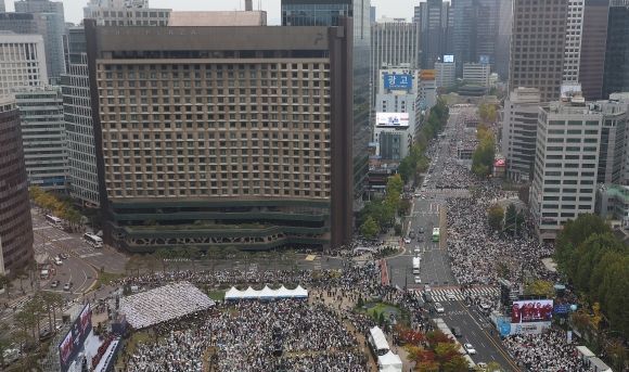 '차별금지법 반대' 광화문 집회…소음 폭탄에 시민들 '불만'