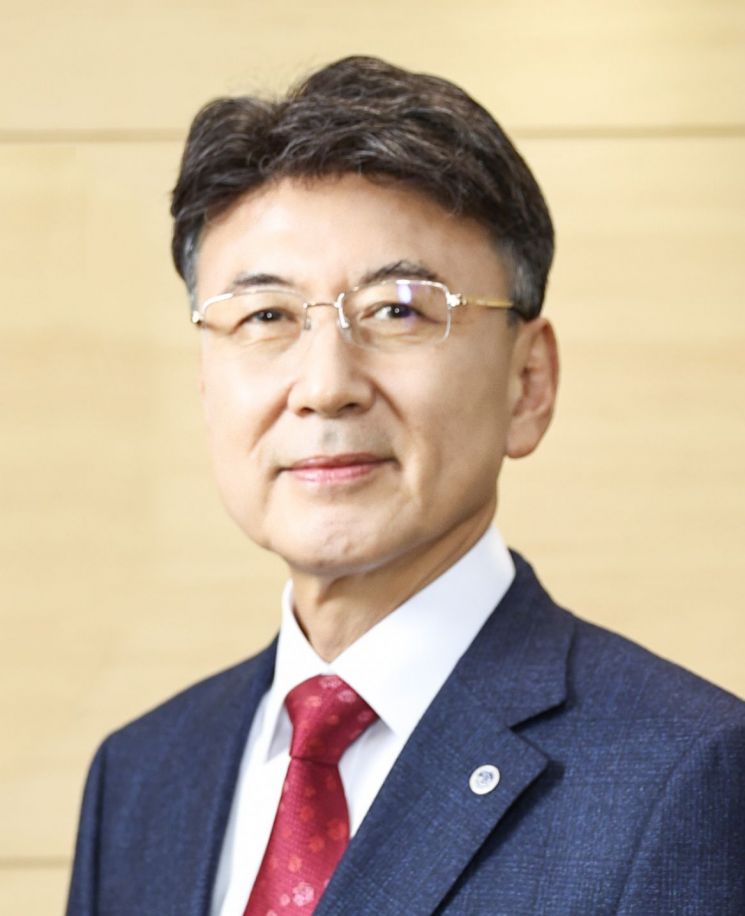 최외출 영남대총장,  ‘대한민국 CEO 명예의 전당’ 올라…“새마을운동 세계 곳곳에 전파할터”