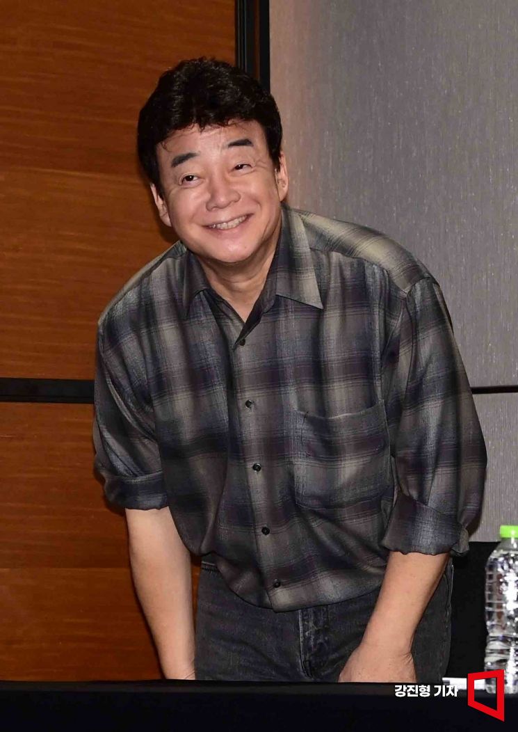 [포토] 더본코리아 기업설명회 참석한 백종원 대표