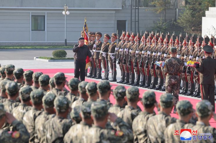 "북한군, 우크라 접경지대 50km 앞 도착…곧 전투 투입될 듯"