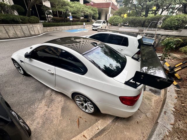 시속 200㎞로 칼치기 운전…위험천만한 동호회 회원들