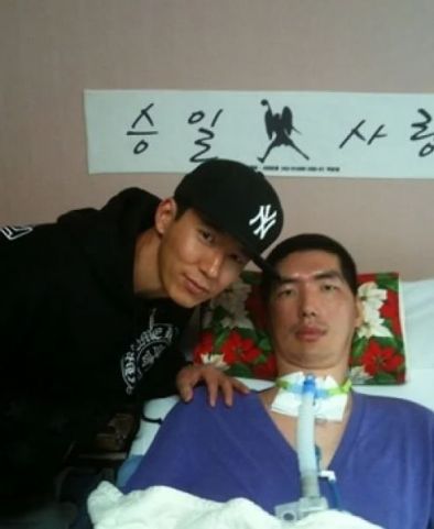 "승일아 보고있니?"…'루게릭 병원' 완공 알린 가수 션
