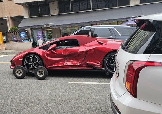 "둘다 보험 가능, 욕설 말아달라"…아반떼에 들이받힌 람보르기니 차주 부탁