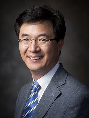 이황 고려대 로스쿨 원장. 법률신문