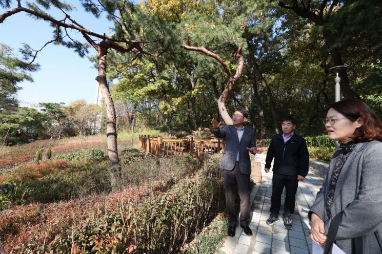 노원구 영축산 해그늘공원 준공...오승록 노원구청장 참석