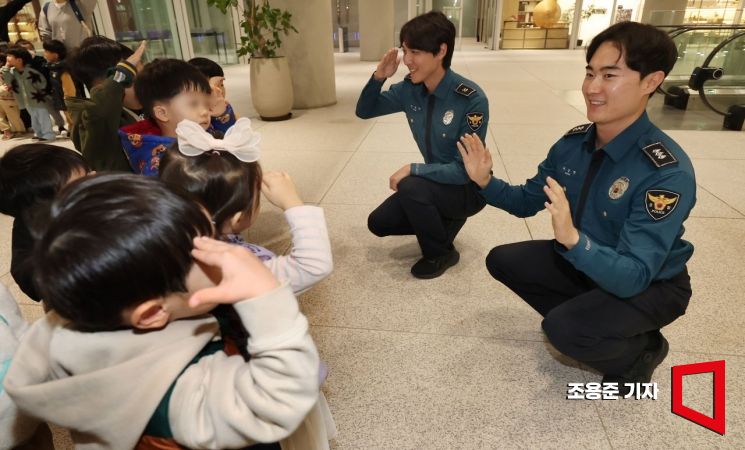 [MZ순경]현장 최전선의 '어벤져스'…서울경찰청 11기동대 막내들