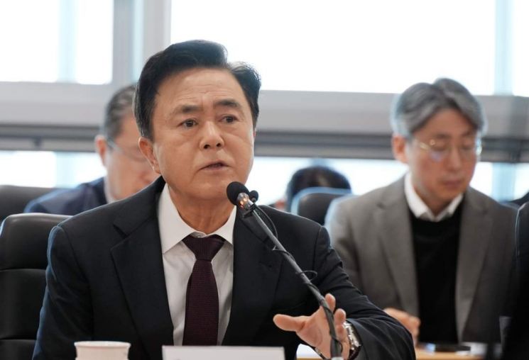 김태흠 “내년 예산 편성 끝났는데 왠 뒷북”...공직자 무사안일 질책