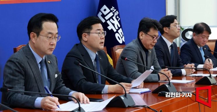 [포토] 박찬대 "국민 70%가 김건희 특검법 찬성"