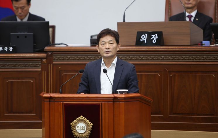 더불어민주당 박해정 경남 창원시의원이 명태균 씨의 창원제2국가산단 후보지 선정 개입 의혹 관련 행정사무조사 시행을 촉구하고 있다. 이세령 기자