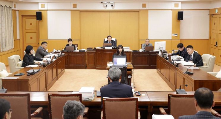 박주화 대전시의원 "70세 이상 시내버스 무임승차 횟수 제한해야"