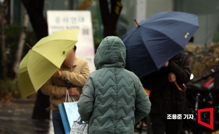 광주와 전남은 이번 주 아침 기온이 -7도까지 떨어지는 한파가 찾아올 전망이다. 대부분 지역은 1~5㎝ 눈이 내릴 것으로 예보됐다. 조용준 기자