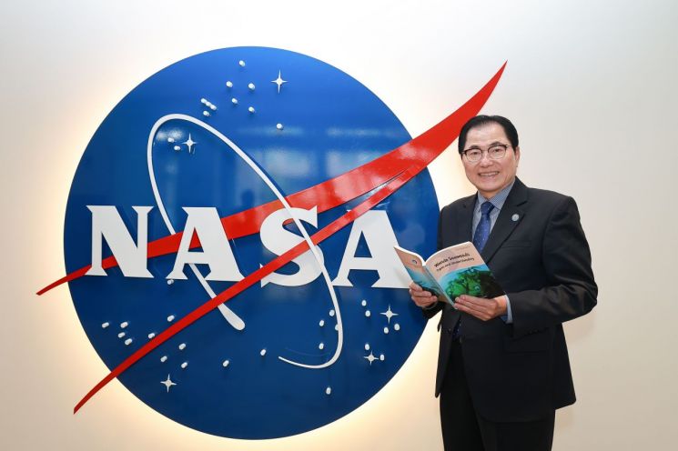 NASA방문 신우철 군수, ‘해조류 우수성’세계에 알려