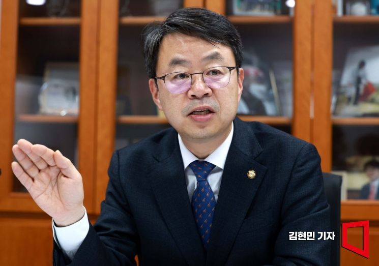 최저임금보다 낮을 수 있는 '통상임금' 개선 목소리 내는 野 
