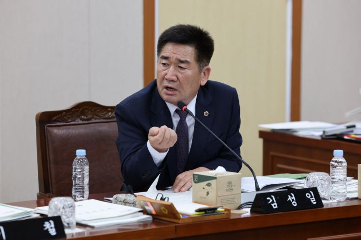 김성일 전남도의원 “감사실 위원회 실적 저조…예산 낭비”