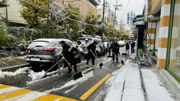 광진구, 폭설에 발빠른 대응...주민 불편 최소화