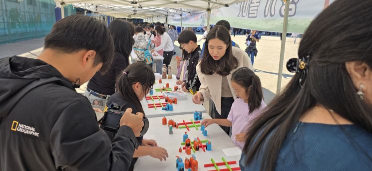 경기도교육청이 카자흐스탄과 교사 교류를 확대하고 다문화학교 교육과정 협력 모델을 만들어 나가고 있다. 경기도교육청 제공