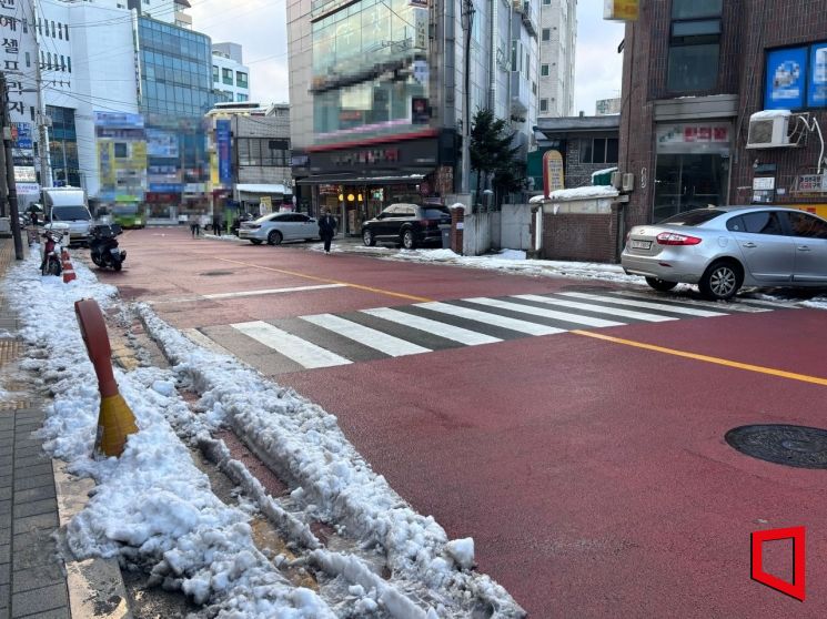 마을버스에 목숨 잃은 초등생…불법주정차 매일 1만건 신고 '무한반복'