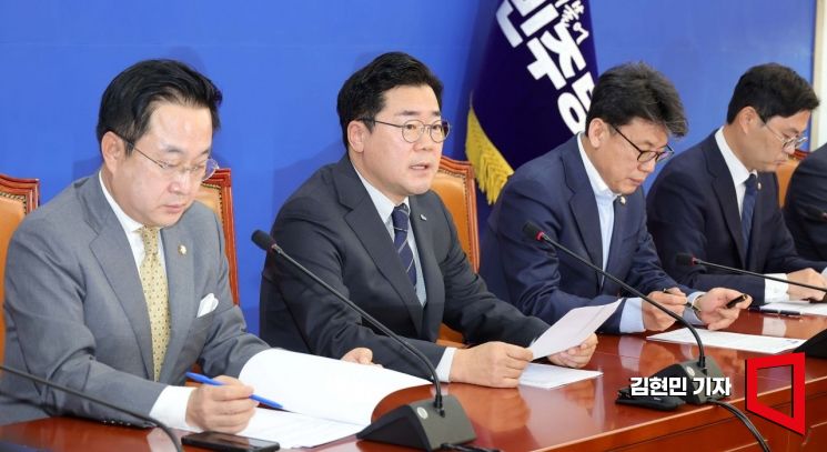 [포토] '감액 예산안' 대치 격화…박찬대 "정부, 입만 열면 거짓말"