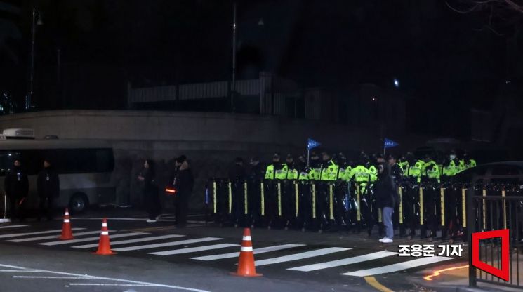 [포토] 통제되고 있는 용산청사 앞